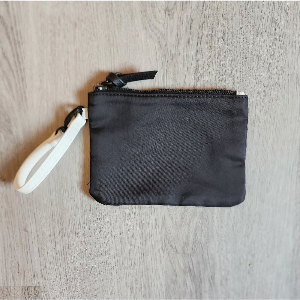 Steve Madden Women's Black Zip Closure Coin Purse Wristlet Handbag Accessories